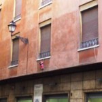 ... e questa palazzina.