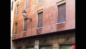 ... e questa palazzina.