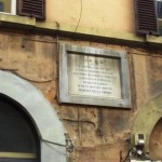 La lapide dove è nata Eleonora Fonseca Pimentel in via di Ripetta