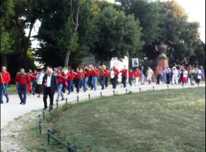 L'arrivo della banda a Villa Pamphilj